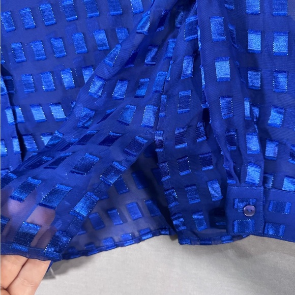 Notations Blue Geometric Button Down Shirt - Picture 2 of 4